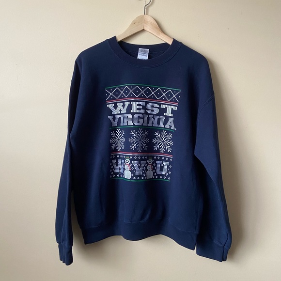 Gildan Other - WVU Christmas Crewneck !!